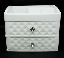 trucchi gioielli porta rosetto