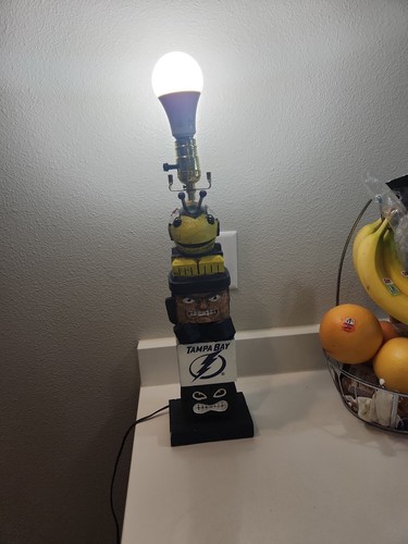 Lampada statua totem nhl - lampada, tampa