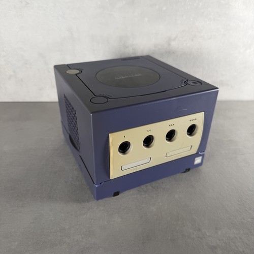 Nintendo gamecube console - nintendo,