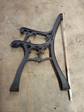 Coppia piedi con bracciolo Supporti In Ghisa per PINTEREST Panca da Giardino H75