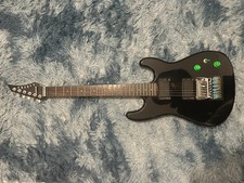 chitarra elettrica sakura