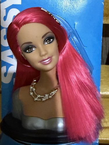 Barbie swappin style