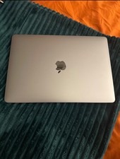  Apple MacBook Pro (13-inch