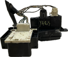 Pulsantiera centrale per modello TOYOTA YARIS  anno 2004 codice ricambio 758294