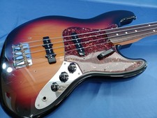 FENDER Fretless Bass 62 J-BASS