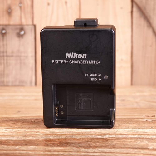 Used nikon aus - used, mh-24