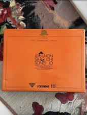 Totò. Lei non sa chi sono io. 2VHS + Spilla Celebrativa. + Libro  (1993)