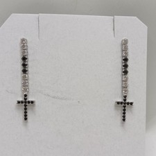 ORECCHINI PENDENTI CON CROCI