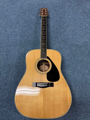 Chitarra acustica vintage