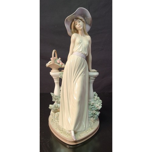 Lladro porcelain figurine - lladro,