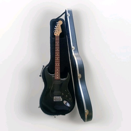 Fender stratocaster hss black - hss,