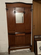 Appendi Abiti Vintage da Ingresso