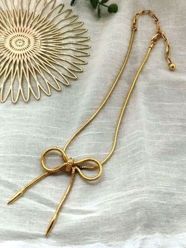 Collana vintage con nastro