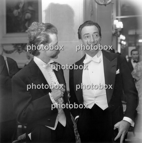 Salvador dali exclusive - salvador,