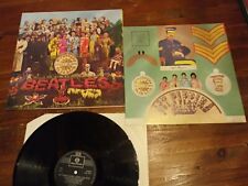LP BEATLES "SGT PEPPERS " U.K. EMI PARLOPHONE PCS 7027 RE-MAS + INSERT EX / MINT