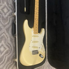 Chitarra elettrica Squier II