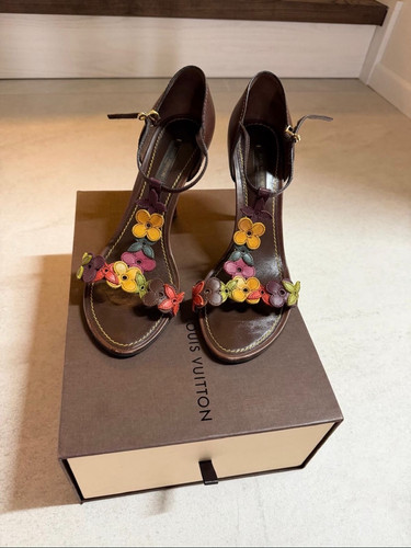 Louis vuitton sandali con - vuitton,
