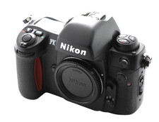 Nikon F-100 35mm SLR Camera Body