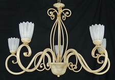 Lampadario shabby chic con 5 luci in ferro battuto avorio e oro e vetro art.456 