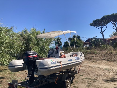 Gommone con motore - motore, e