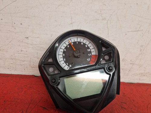Suzuki 650 speedo - 650,