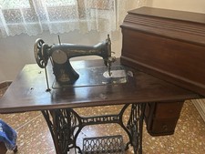 MACCHINA DA CUCIRE SINGER A
