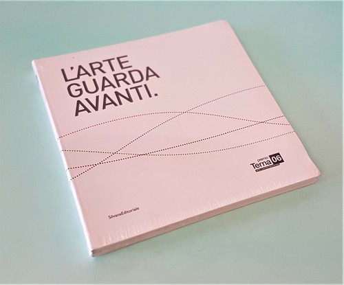 Arte guarda avanti - avanti,