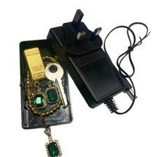 Spina caricatore falsa