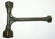 Vecchio strumento chiave