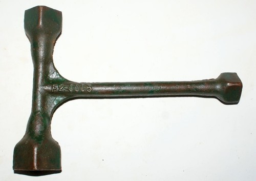 Vecchio strumento chiave