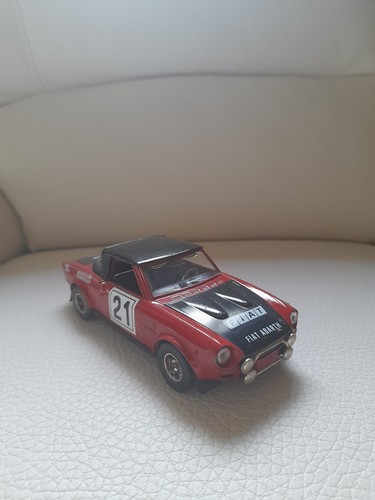 Burago fiat 124 spider - fiat, 1/24