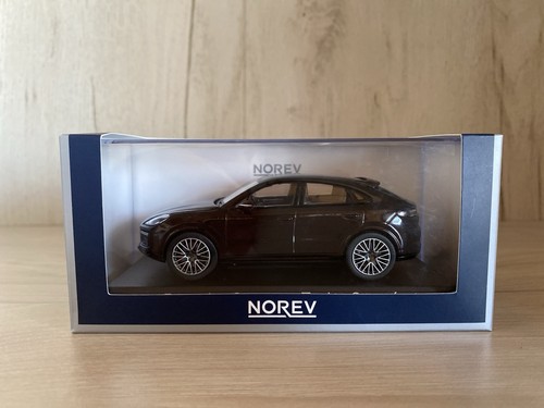 Porsche cayenne turbo - 1:43,