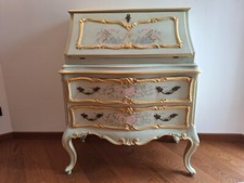 Comò stile 700 veneziano legno laccato fiori dipinti e in rilievofiniture dorate