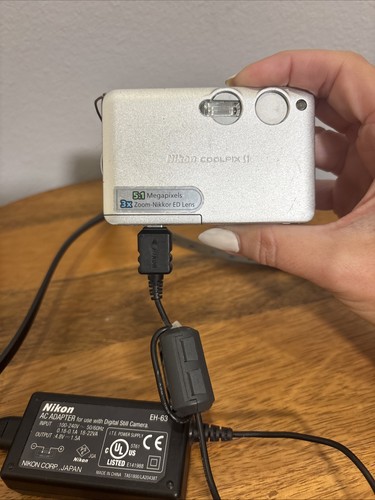 Nikon coolpix silver 1 - coolpix,