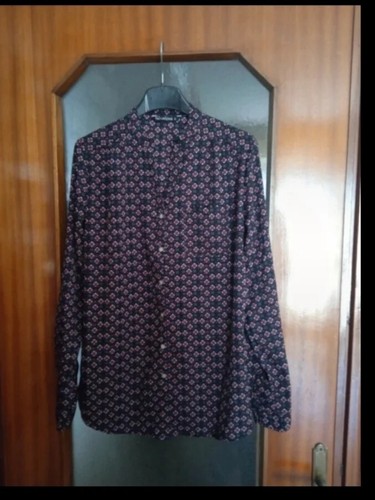 Camicia nera rossa con - e,