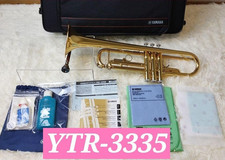 YAMAHA YTR-3335 Tromba Bb Gold Regolata Quasi inutilizzata con molti accessori