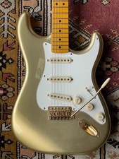 2014 Squier by Fender Classic