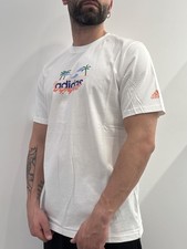 T-shirt Adidas con grafica