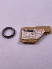 YAMAHA  ABSTANDHALTER