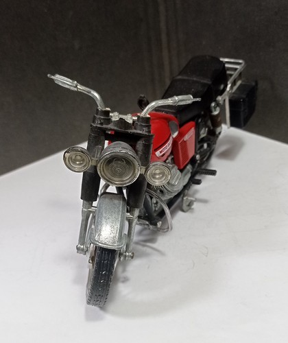 Polistil moto guzzi - ,