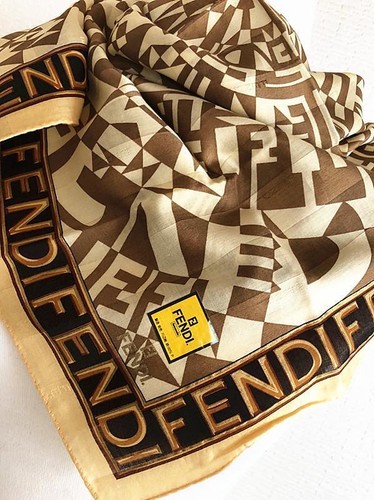 Fendi sciarpa fazzoletto x - sciarpa, 58