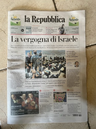Giornale repubblica 21 - giornale,