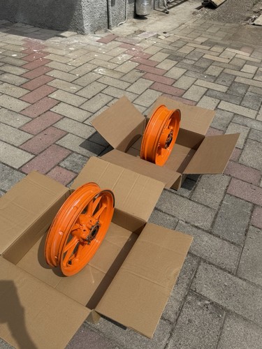 Cerchioni ktm duke 125 - 2,
