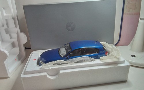 Kyosho bmw series 1 bleu - bmw,