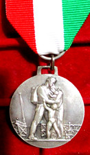 Medaglia Associazione Reduci d'Italia 1943/45 diametro 32 mm con nastro