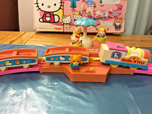 Tomy very rare hello kitty - very,