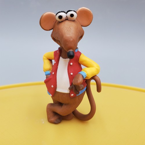 Disney rizzo rat pvc figure - disney,