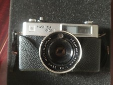 Macchina fotografica vintage Yashica MG-1