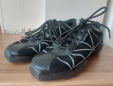SCARPE DA GINNASTICA NUOVE