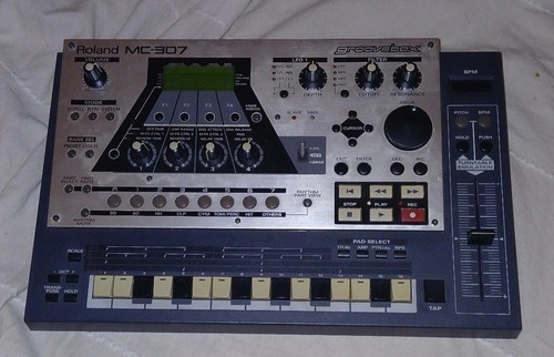 Roland drum machine 307 - roland,